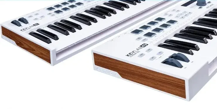 Arturia KeyLab Essential 49-61 - огляд і ціна Midi Keyboard Controller 88 Key